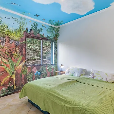 Apartment Ferienwohnung Fuer 4 Personen Ca 90 Qm In Canico, Madeira Ostkueste Von Madeira *